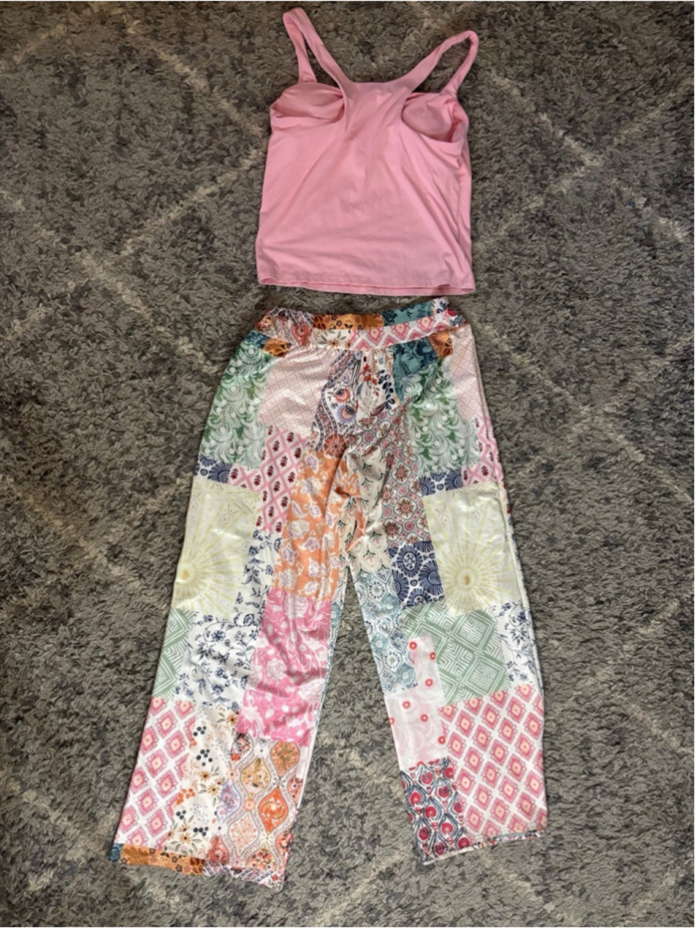 Target top & pants - Picture 3 of 4
